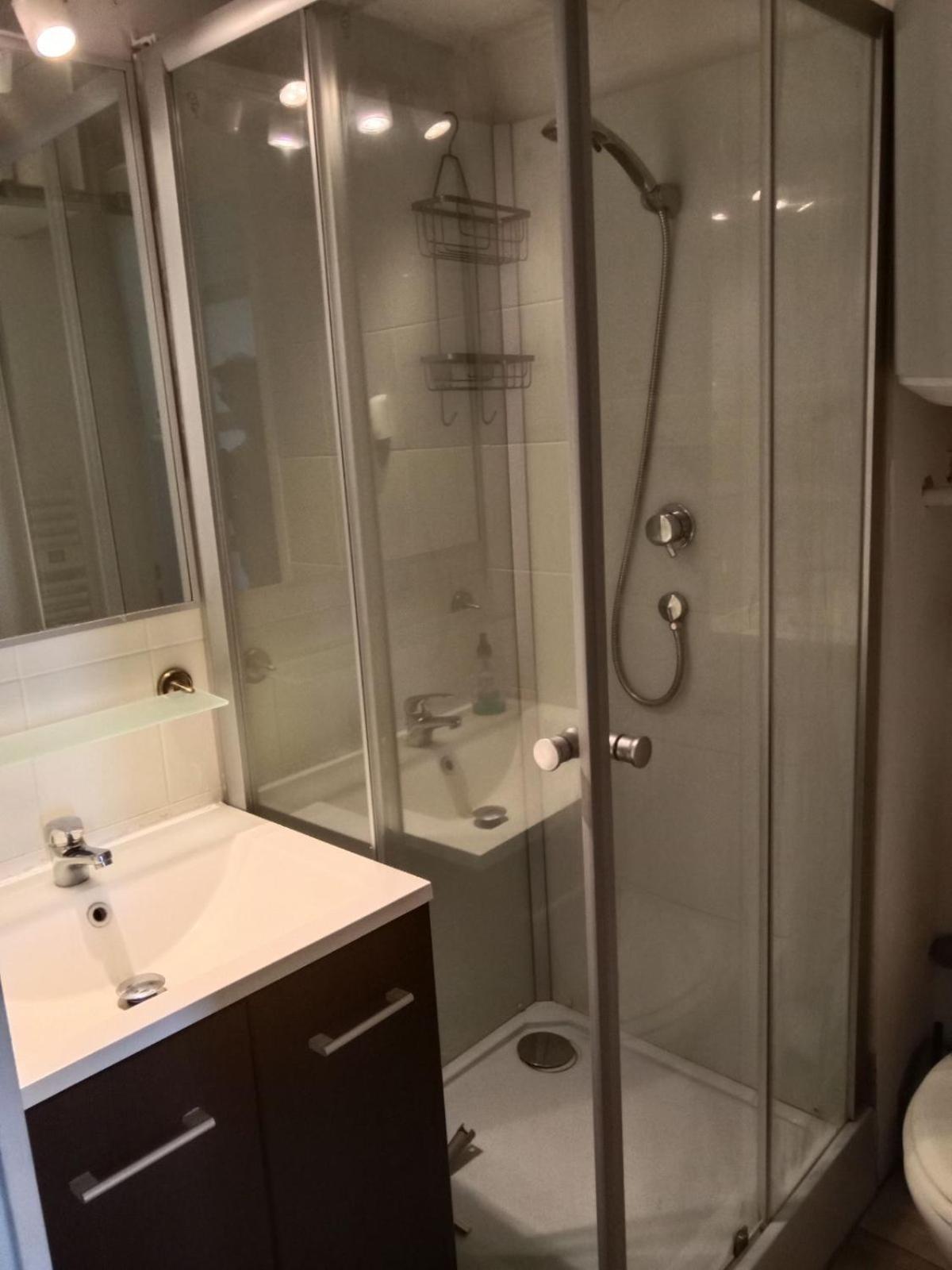 Frejus-Plage Et Centre-Ville, 28 M2, Accueil 4 Personnes, Francais, English Spoken Екстериор снимка